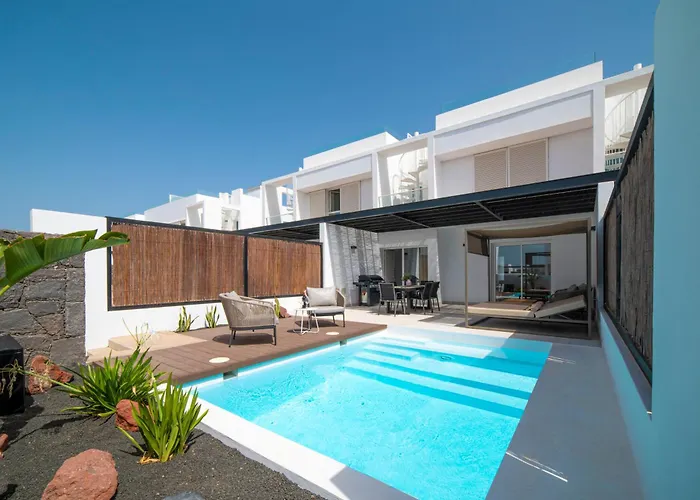 Luxe Verwarmd Zwembad Uitzicht Op De Bergen Rustige Woonwijk Villa Playa Blanca (Lanzarote)