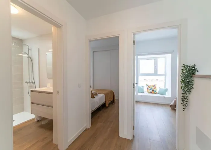 Luxe Verwarmd Zwembad Uitzicht Op De Bergen Rustige Woonwijk