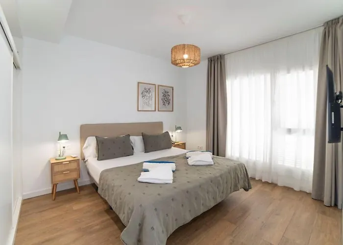 Luxe Verwarmd Zwembad Uitzicht Op De Bergen Rustige Woonwijk *