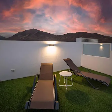 Вилла Luxe Verwarmd Zwembad Uitzicht Op De Bergen Rustige Woonwijk